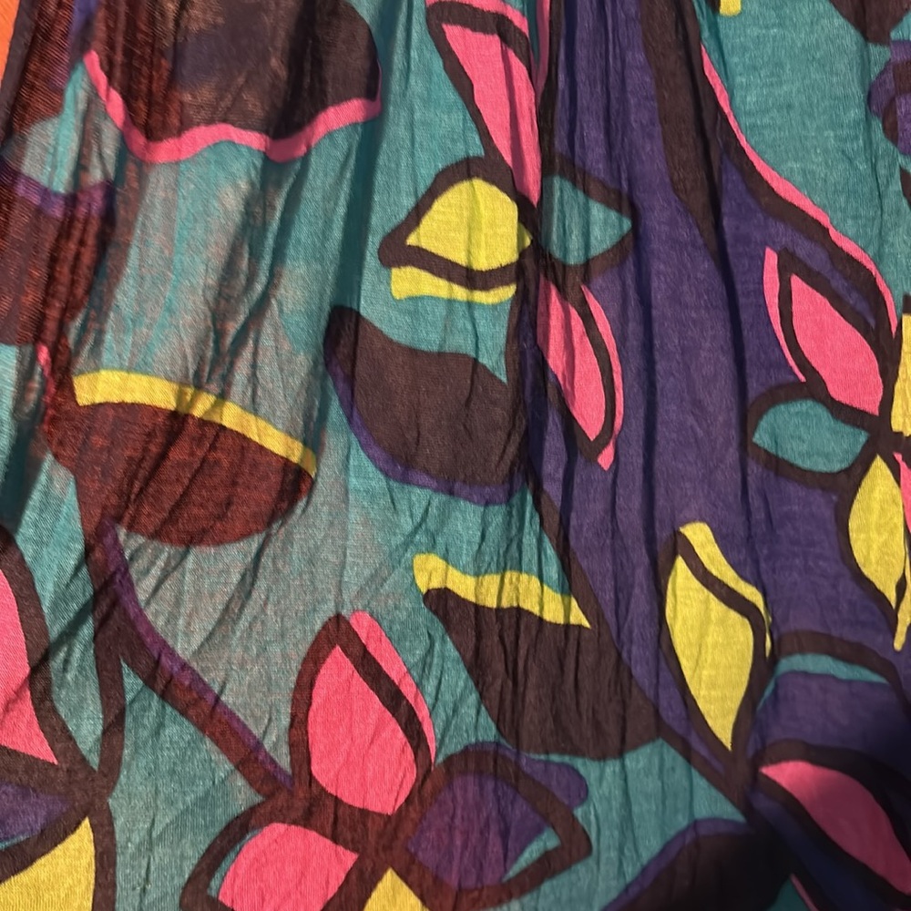 Colorful Patterned Scarves - Picture 4 of 5